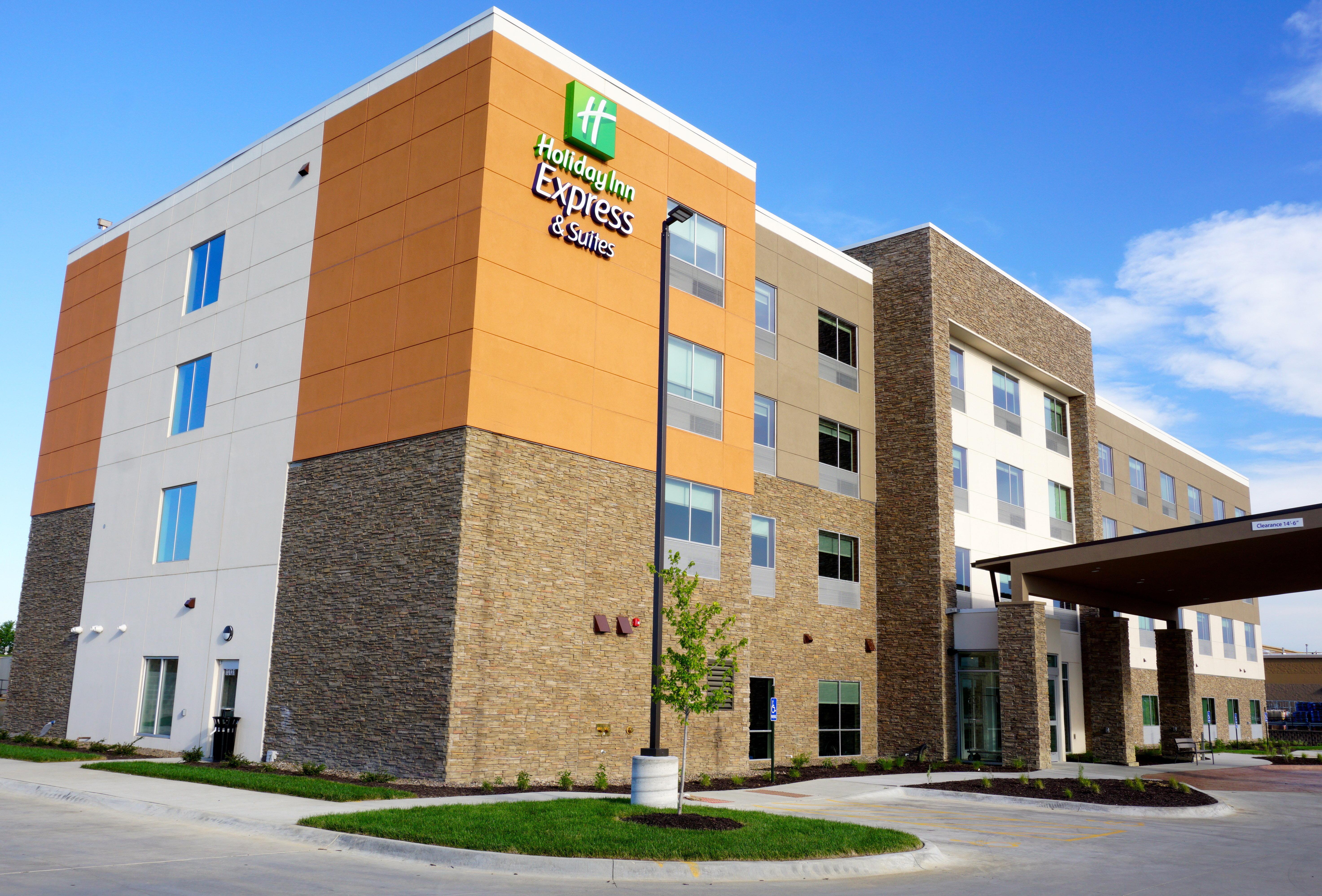 Holiday Inn Express & Suites Omaha - Millard Area By Ihg Extérieur photo