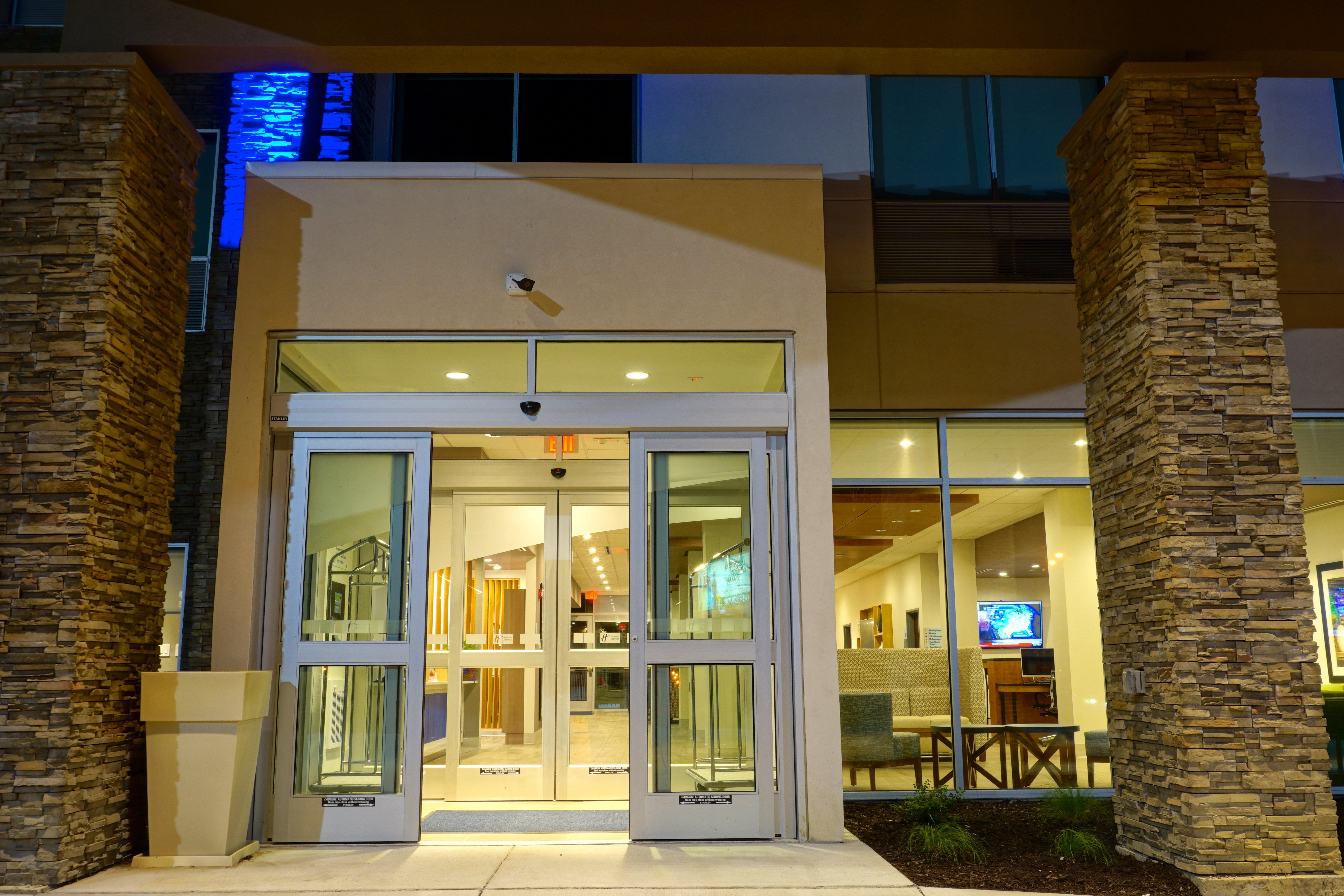 Holiday Inn Express & Suites Omaha - Millard Area By Ihg Extérieur photo